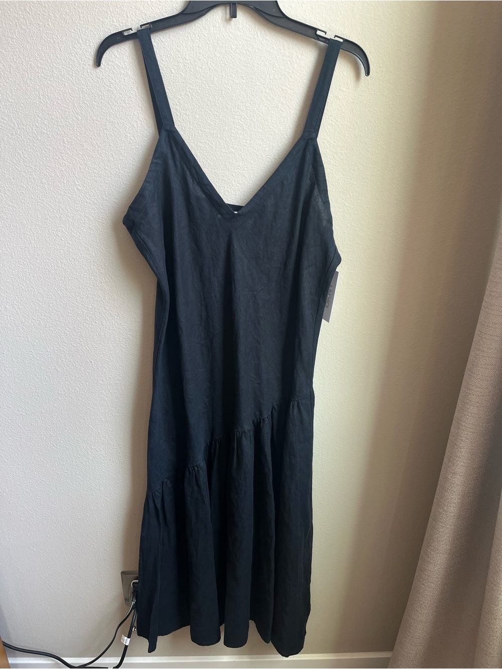 DKNY Sleek Black Linen Maxi Dress w/Asymmetric Ruffle Minimalist Preppy Classic - Picture 2 of 5